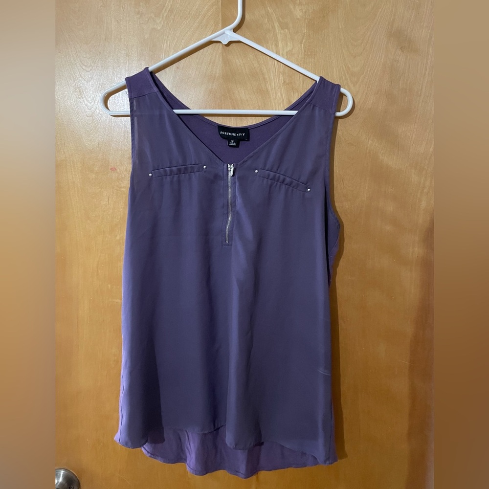 Business casual tank top 💜
Color: Purple
Size: Medium 
Brand: Fortune+Ivy
